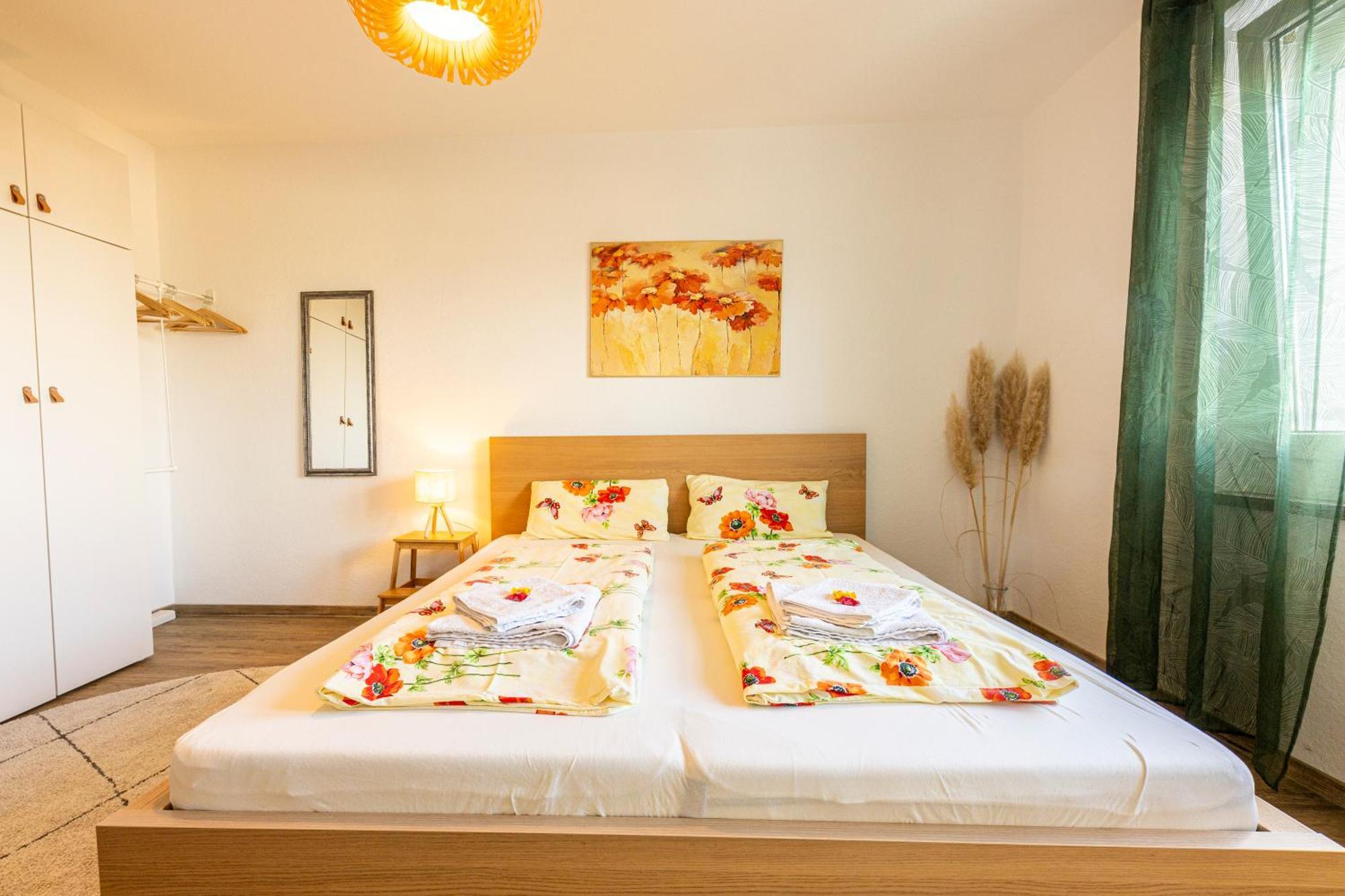 Modernes 2-Zimmer-Apartment Mit Balkon Und Netflix Jena Dış mekan fotoğraf