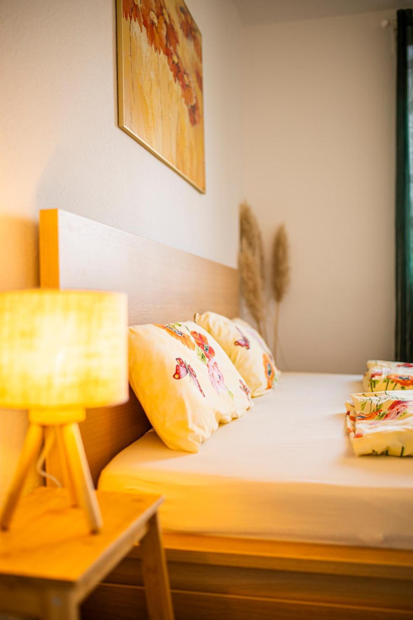 Modernes 2-Zimmer-Apartment Mit Balkon Und Netflix Jena Dış mekan fotoğraf