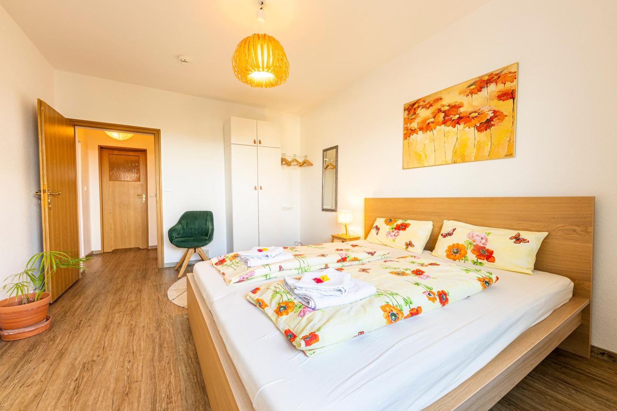 Modernes 2-Zimmer-Apartment Mit Balkon Und Netflix Jena Dış mekan fotoğraf